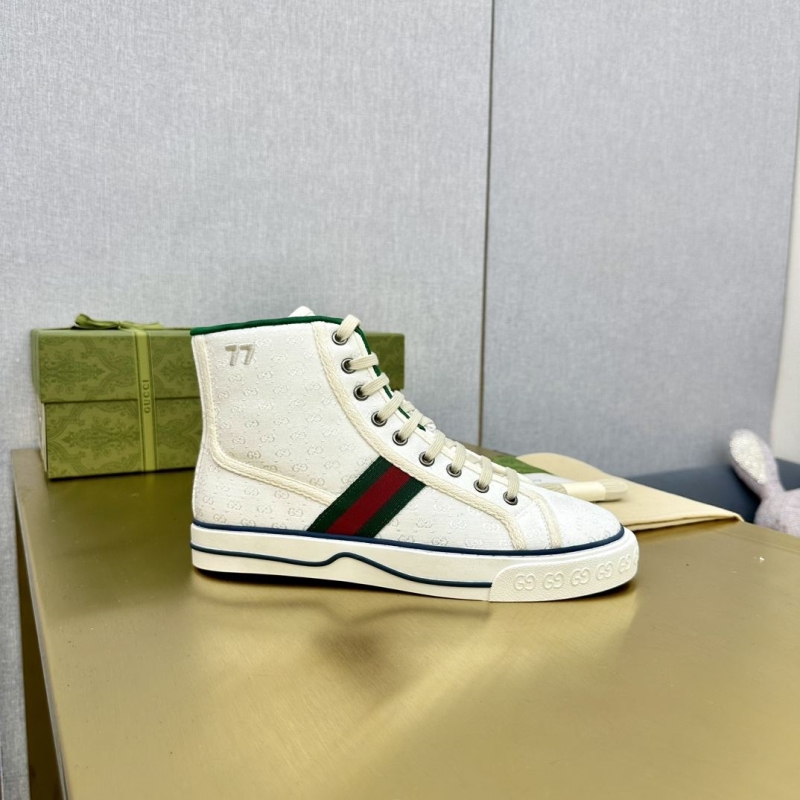G*u*i casual shoes